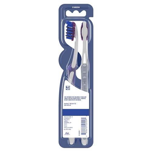 Image of Oral-B 3D White Deep Stain Remover toothbrushes, 2 count toothbrush MEDIUM, Removes 90% of surface stains, whitens teeth, deep reach, removes plaque and stains tooth brush