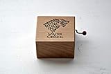  Pequeña caja de música de madera Winter is coming. Melodía de Juego de Tronos. Regalo para los fans de la serie.