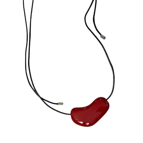 Collier petit cœur tendance pour sublimer vos tenues d'été décontractées