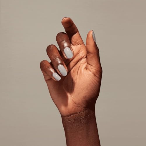 Vernis à ongles gris OPI Nature Strong la solution vegan pour ongles fragiles - 4