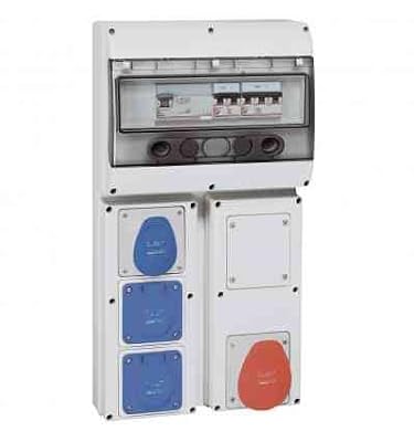 Legrand 058935 P17 IP44 Dont Coffret 4 Prises, 1 Prise 3P+T 380V à 415V, 1 Disjoncteur, 1 Interrupteur Différentiel