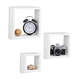 Dati tecnici delle mensole decorative: ogni mensola cubo ha una profondità di 9 cm - Le mensole da parete hanno una larghezza / altezza di 15,20 cm / 25 cm - Realizzate in resistente MDF laccato