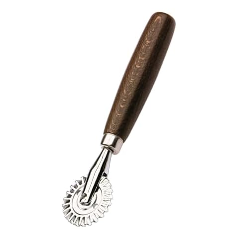 Tredoni 4cm Pastry Wheel with Wooden Handle Cover