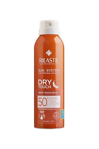 ​Rilastil - Sun System Dry Touch SPF50, Protector Corporal en Spray, Protege la Piel de los Rayos UVA y UVB, Previene Quemaduras y Manchas, Acabado Seco, Todo Tipo de Pieles - 200 ml