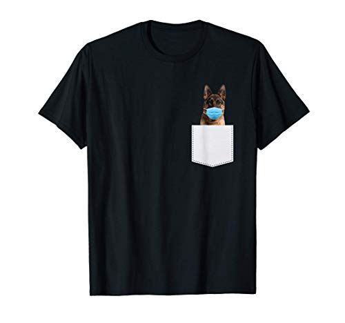 Shepherd dog with mask in the breast pocket dogs face mask Camiseta