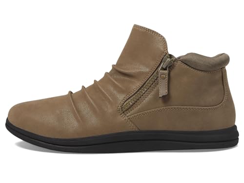 Image of Clarks Women's Breeze Range