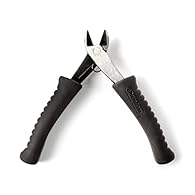 Made from chromium-vanadium steel with a laser-cut edge for strong, precise cuts Goes through even super heavy bass strings fast and clean A must-have for quicker and easier string changes Just the right size for your gig bag