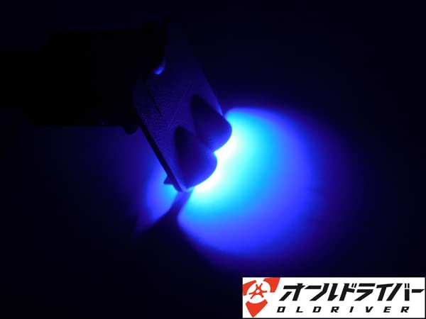 アルファード ヴェルファイア30系 2列目増設USBポート　フタ・青LED付き アルファード ヴェルファイア30系 2個セット増設USBポート