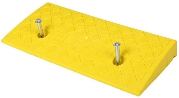 Rampe de fauteuil roulant pour sécuriser le seuil de maison