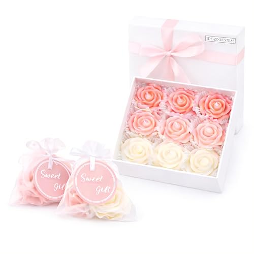 Ideas Nuestras® Pack 9 Velas Aromáticas en Forma de Rosa Hechas a Mano | Velas Decorativas Artesanales Perfumadas | Caja Regalo + Bolsitas de Organza | Regalo San Valentín, Navidad y Fiestas