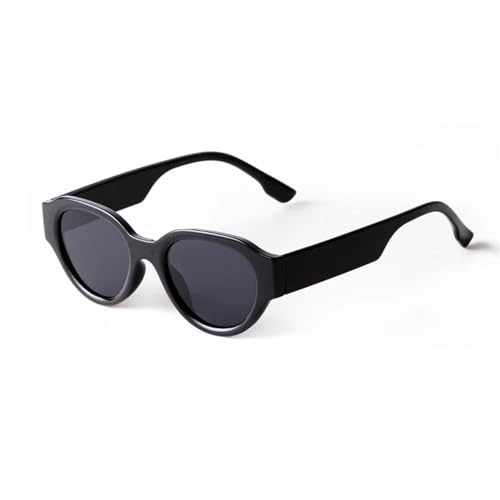 Lunettes rétro ovales vintage pour un look ensoleillé et chic en terrasse