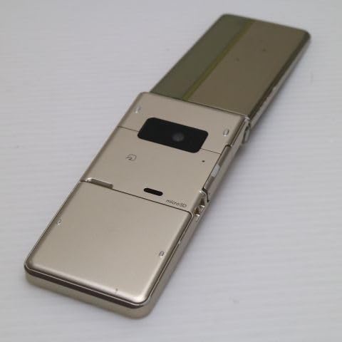 新品　未使用　ドコモ　P-01H ゴールド 20141030154707_528_.jpg