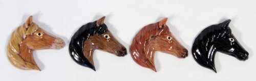 Imán Decorativo Cabeza de Caballo Pintado a Mano Set de 4 miniatura 1