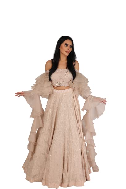 Image of QUEEN'S BY AAKARSHAN Peach Off-shoulder Pure Lucknavi Lehenga With Pure Organza Dupatta