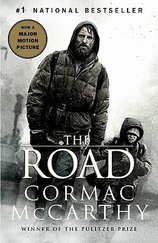 By Cormac McCarthy - The Road Paperback – 17 Dec. 2009