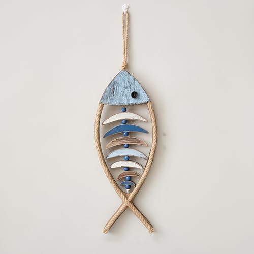 Décoration murale en bois poisson pour habiller un mur vide blanc