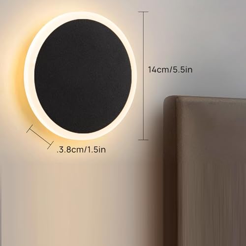 Aplique de pared sensor de movimiento recargable con luz led cálida y estructura de metal blanco 3