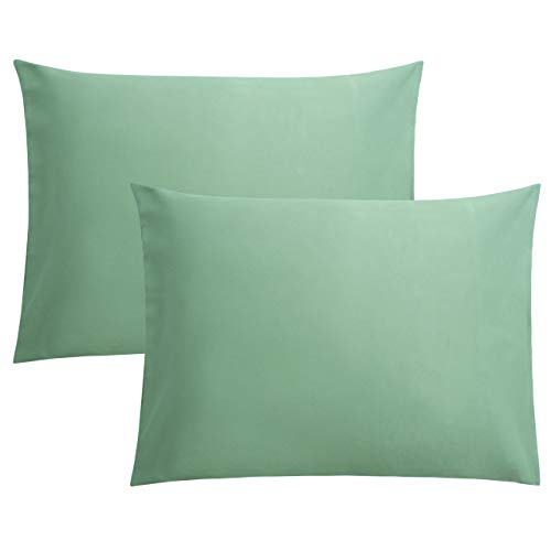 FLXXIE Microfiber Pillow Cases Standard Size, Soft Pillowcases with Envelope Closure, Wrinkle, Stain Resistant Pillow Covers, 20x26, Sea Green