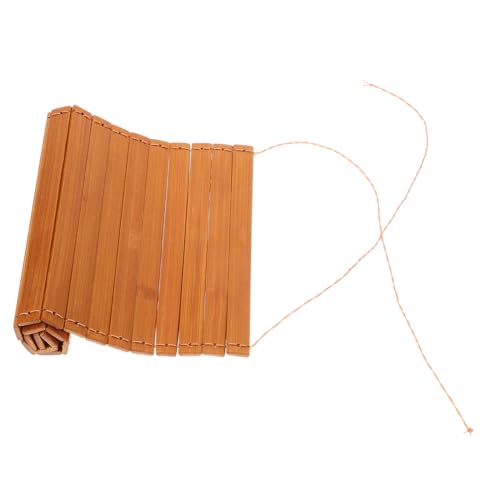 Décoration de chambre avec 4 feuilles style livre