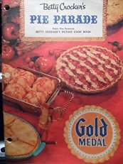 Paperback Betty Crocker's Pie Parade Book