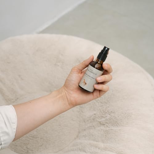 Raumspray für Hunde - natürliches Duftspray, mit ätherischem Lavendelöl, entspannt und neutralisiert schlechte Gerüche, KÖRBCHENSPRAY von LILA LOVES IT, 50 ml