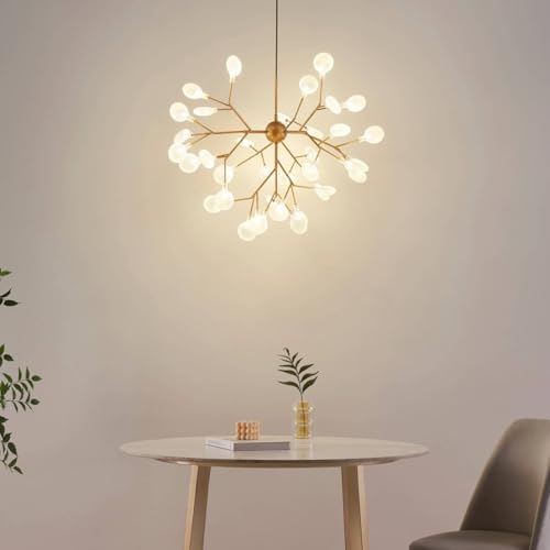 Suspension dorée 36 lumières Arsinoe pour illuminer un salon sombre efficacement