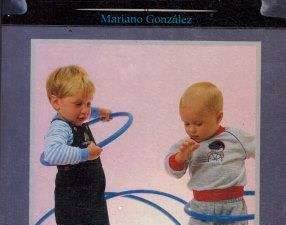 Paperback LA Competitividad Entre Los Ninos (Spanish Edition) [Spanish] Book