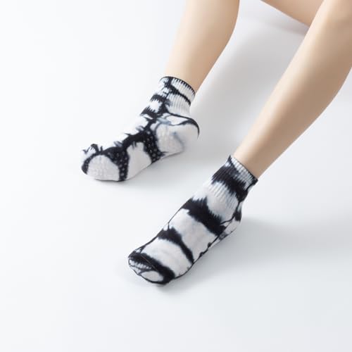 Yoga Pilates Socks with Grips for Women Non Slip Fleece Tie Dye Cushioned Ankle Socks for Barre Ballet Dance4