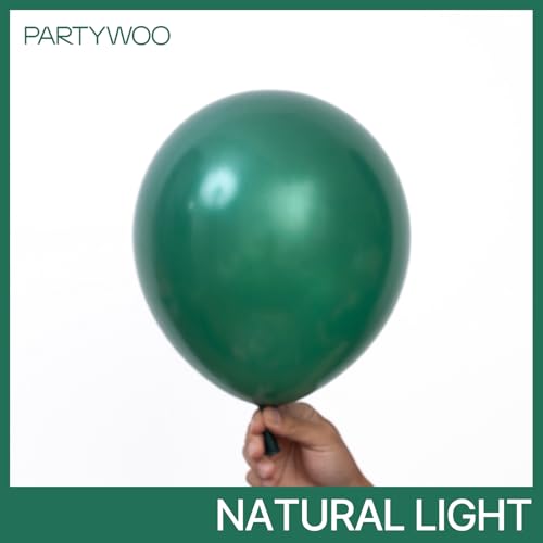 Image of PartyWoo Pearl Dark Green Balloons 140pcs Different Sizes Pack of 18 12 10 5 Inch Pearl Emerald Hunter Forest Green Balloon Arch Kit for Jungle Dinosaur Theme Birthday Party Decorations Green-Z01