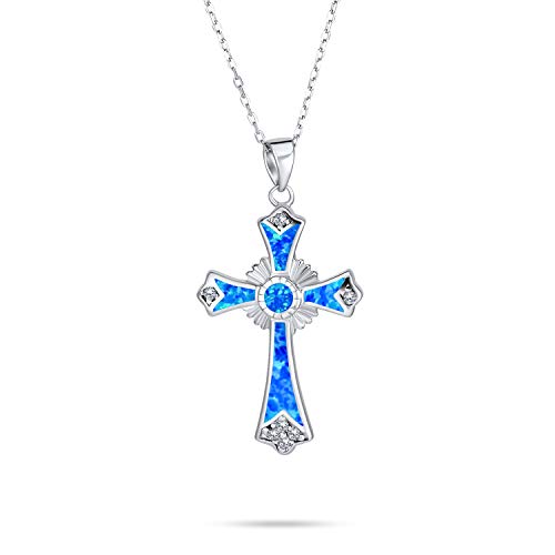 Collier pendentif croix opale bleue pour sublimer vos tenues bohèmes et chics