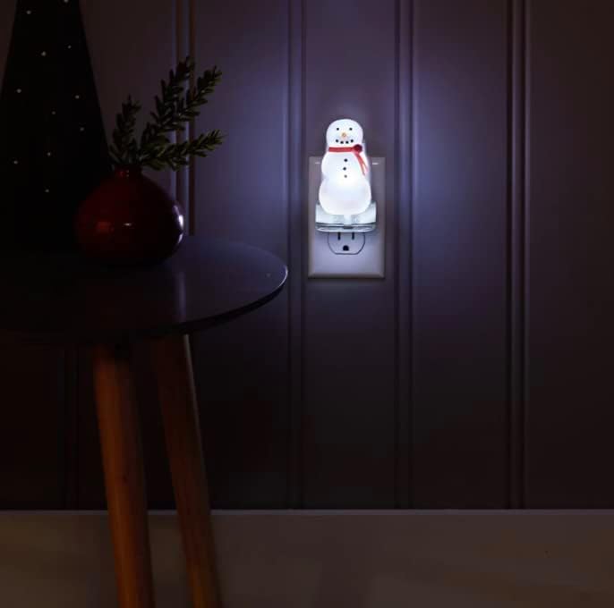 Yankee Candle ScentPlug Light Up Sparkly Snowman Diffuser with a Snow Globe Wonderland Home Fragrance Electric Refill