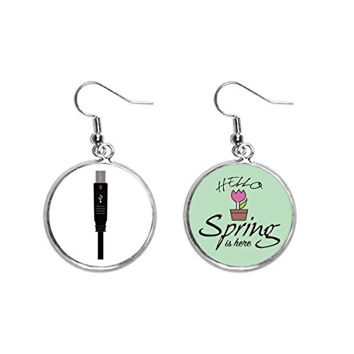 Pendientes de primavera tipo cable USB negro para evitar looks aburridos 1