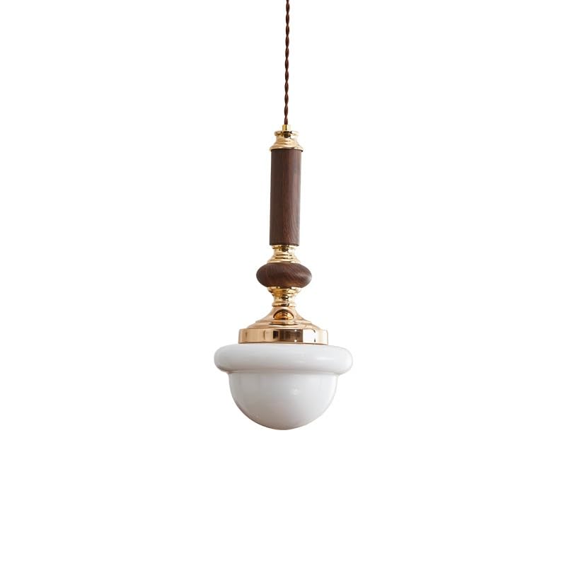 Chandelier en verre blanc style nordique pour créer un cocon dans votre chambre à coucher