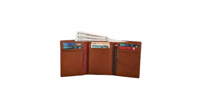 Amazon.com: Maison De Noah Grain Leather RFID Blocking Trifold