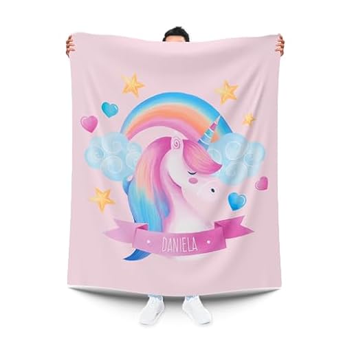 Pla Manta Personalizada para Niña con Su Nombre. Manta Unicornio (70 x 120 cm.) | Ya disponible en tu tienda friki favorita! En mundofriki.es!