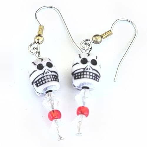 Smiling Skull Halloween Dangle Bead Earrings (Heart Red