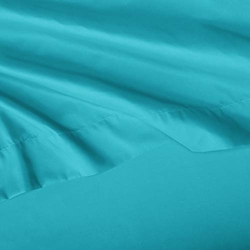 Image of Amazon Basics Kid's Soft Easy-Wash Lightweight Microfiber 3-Piece Sheet Set, Twin, Bright Aqua, Solid