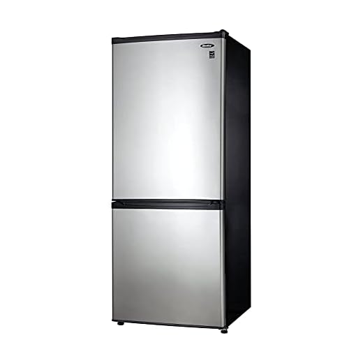 Danby DFF092C1BSLDB 9.2 Cu.Ft. Bottom Mount Refrigerator, Energy Star-Rated Apartment Refrigerator with Frost Free Operation and Electronic Thermostat