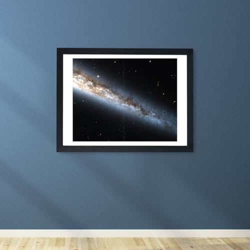 Affiche encadrée Hubble NGC 4565 Spiffing Prints grand format pour salon - 5