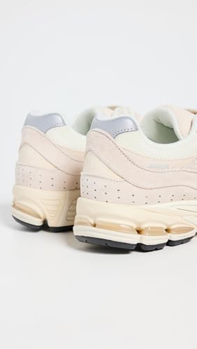 Image of New Balance Men's M2002RCC Sneaker