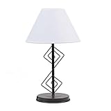 FÁCIL DE COMBINAR. Gracias a su sencillo, pero distinguido diseño esta lámpara para mesita de noche podrá encajar a la perfección en estancias de cualquier estilo decorativo.