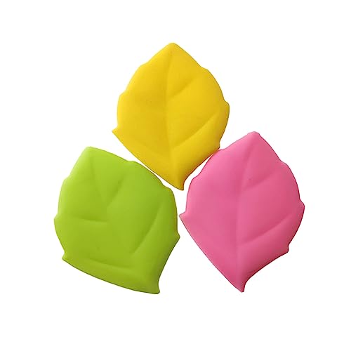 KONTONTY Maple Leaf Shape Portable Wash Cup 3 Colors Silicone Travel Drinking Cups Brush Random Color