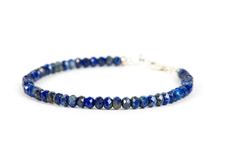 Bracelet en lapis lazuli perles 4mm pour un style bohème chic au quotidien