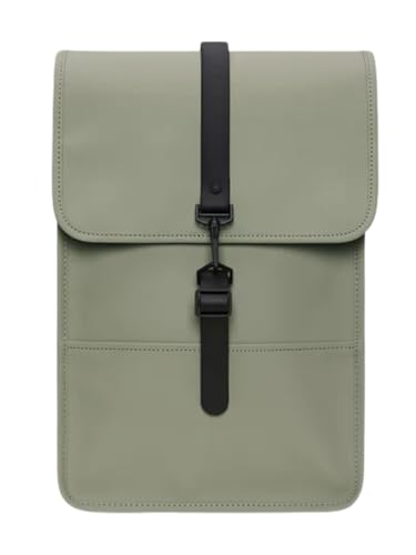 Sac à dos mini RAINS en matière mate imperméable et finitions haut de gamme