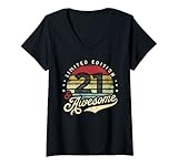Photo Gallery donna edizione limitata 21 e impressionante 21st birthday party retro maglietta con collo a v Photo Gallery donna edizione limitata 21 e impressionante 21st birthday party retro maglietta con collo a v