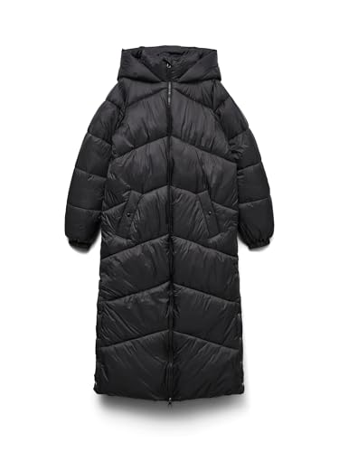 Aggiungi un vestito di classe e un paio di tacchi per ottenere un look strepitoso
