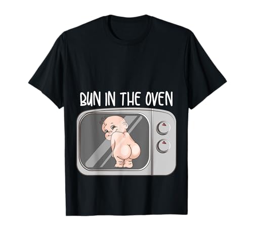 Funny Bun In The Oven Gift | Cute Expecting Pregnant Women T-Shirt