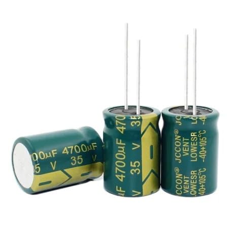 Condensateur 4700uf 35v pour stabiliser l'installation solaire des camping-cars