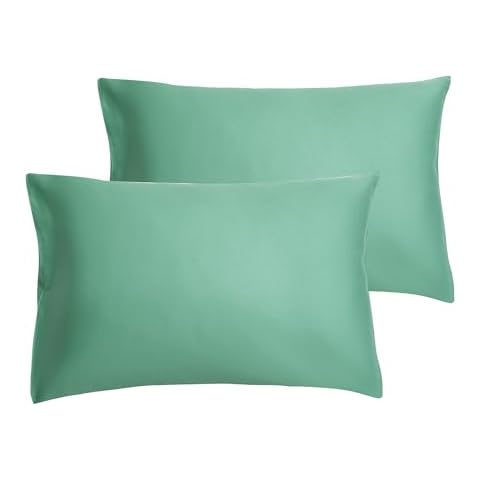 DuShow 100% Cotton Pillow Cases Queen Size-20x30 Inches,2 Pack Green Cotton Pillowcases with Envelope Closure,Super Soft and Breathable(Green,Queen) Cover