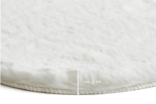 Tapis coste à poils longs pour une chambre cocooning et chaleureuse